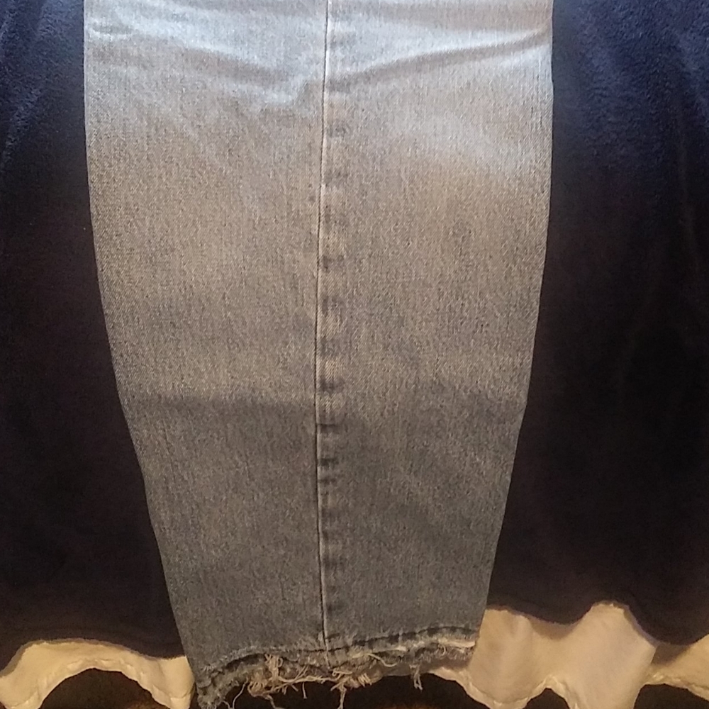 Levis - Picture 3 of 3